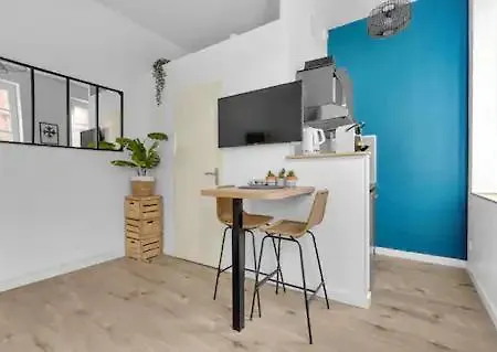 Charme Toulousain - Hyper Centre - Proche Metro Apartman *